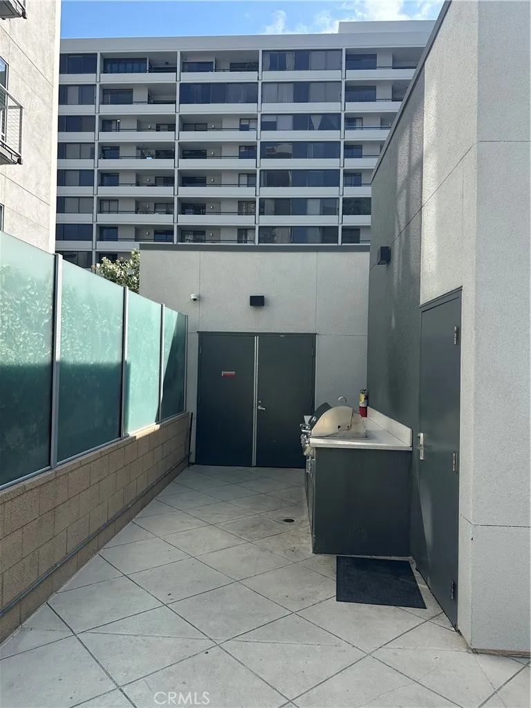 645 W 9th Street 529, Los Angeles, California 90015 home-pic-36